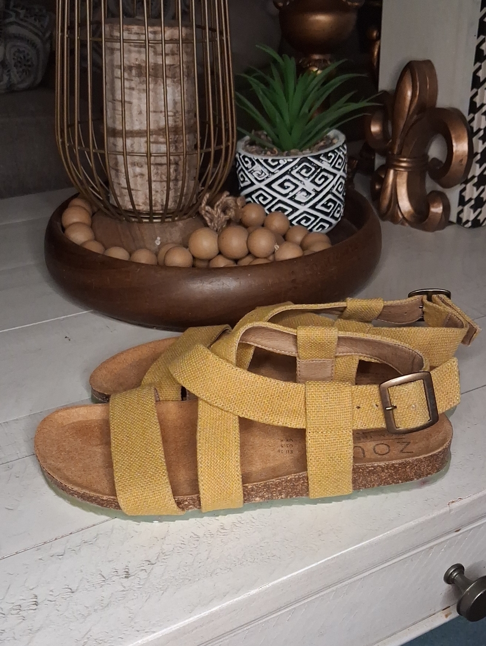 Women's Zouri Sand Sun Mustard Strappy Buckle Sandals Size 7